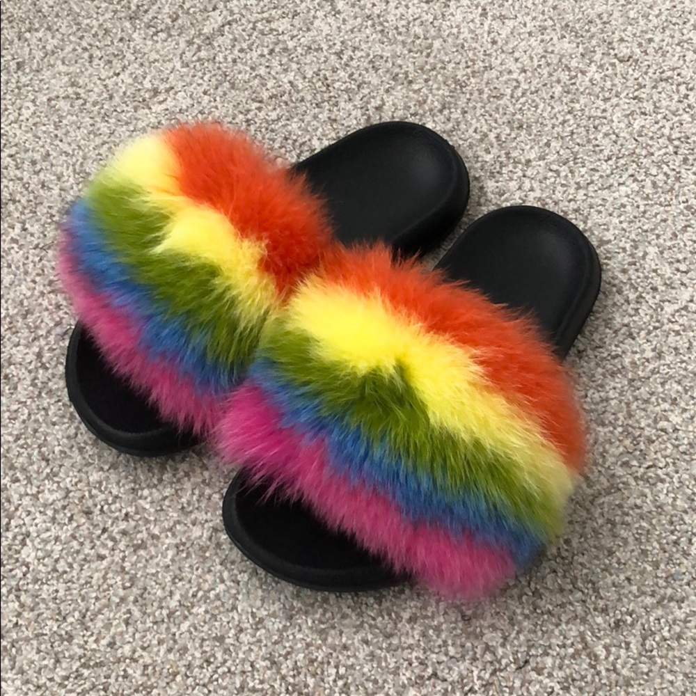Rainbow HOUSEOFBXB Faux Fur Slides